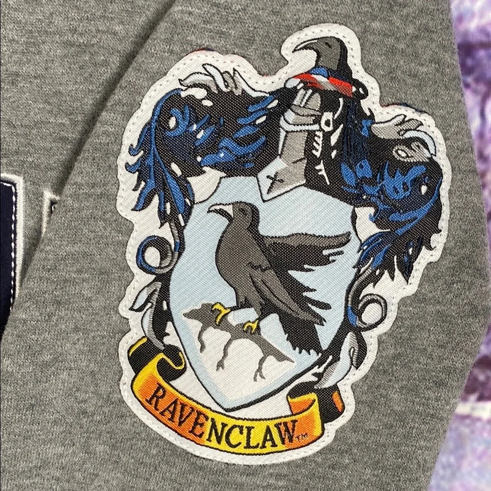 Harry Potter Ravenclaw Sweatshirt XS Universal Studios Wizarding World Gray Crew